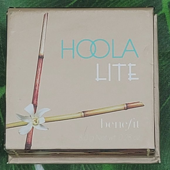 Benefit Hoola Lite Matte Bronzer - Full Size - Picture 1 of 6